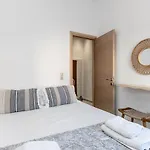 Cozy Comfy Town House 別荘