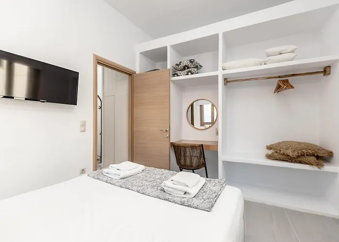 Cozy Comfy Town House * Naxos City